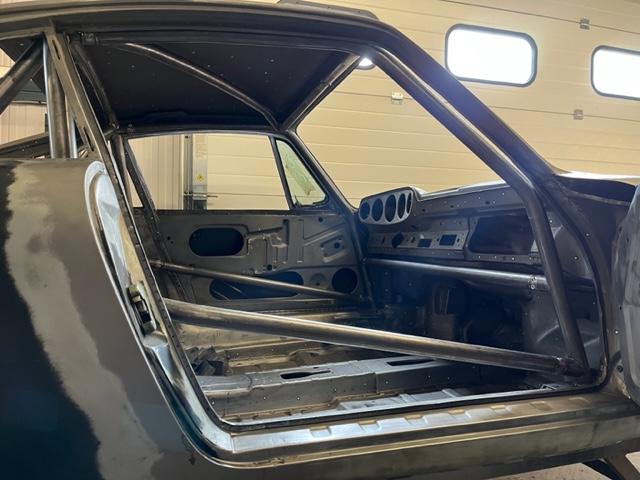 Porsche 911 SWB FIA Bolt in Roll Cage