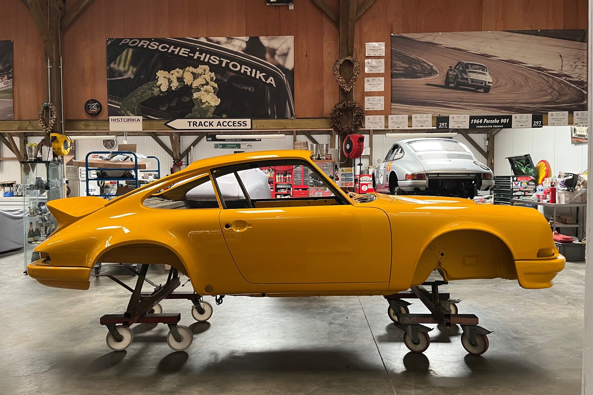 Carrera RS M472 Back from Paint